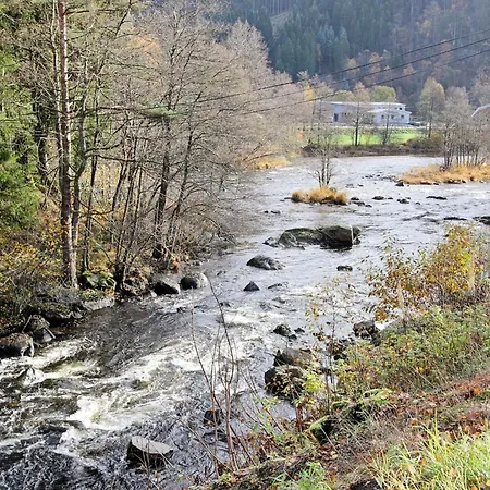 8 Person In Lindesnes * Tryland