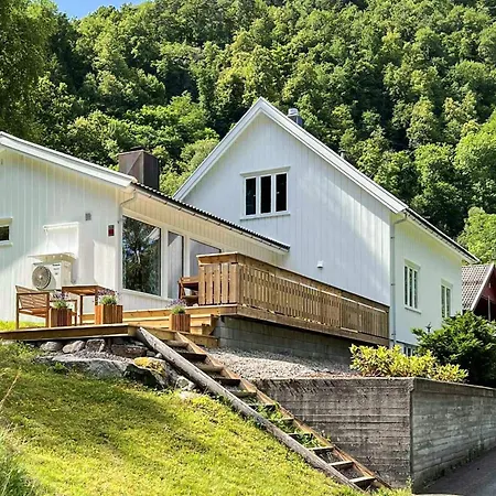 Ferienhaus 8 Person In Lindesnes Tryland