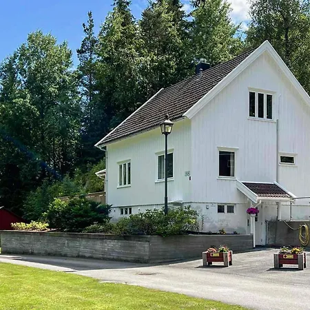 Ferienhaus 8 Person In Lindesnes