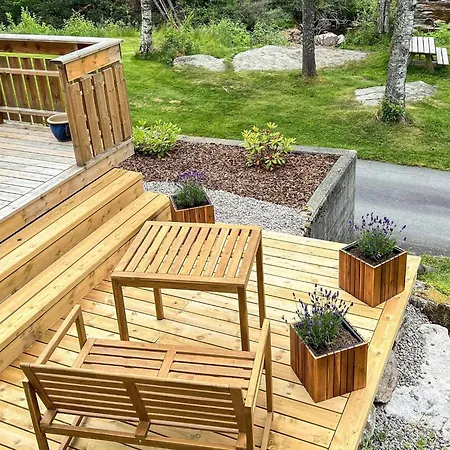 8 Person In Lindesnes Tryland