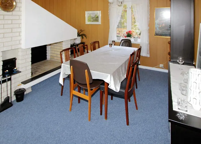 8 Person In Lindesnes 度假居