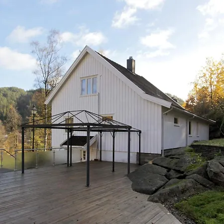 펜션 8 Person In Lindesnes *